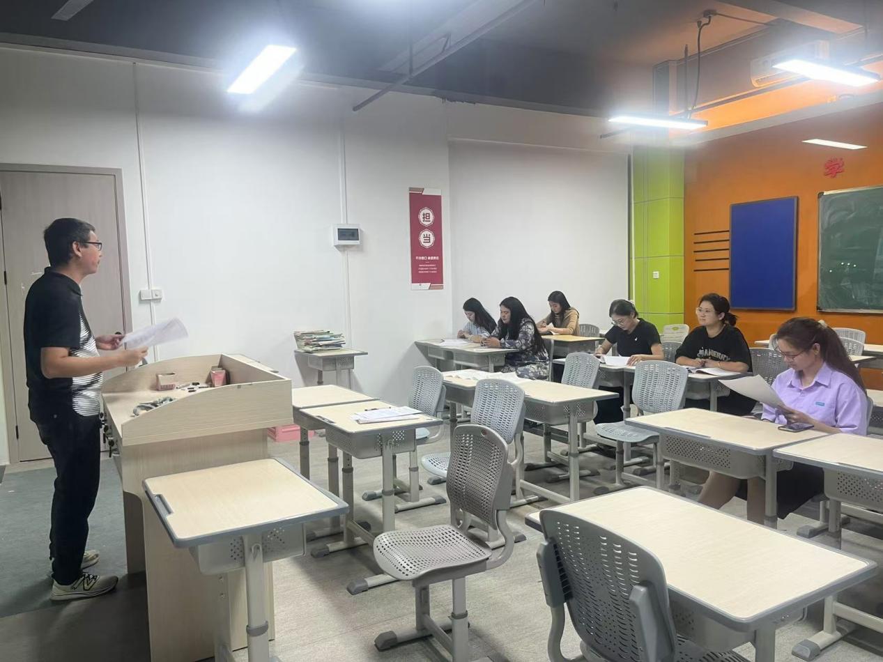 2025021803534260 黄师中高考学校 c223317c4ecc7c2d06df7c8c362e241