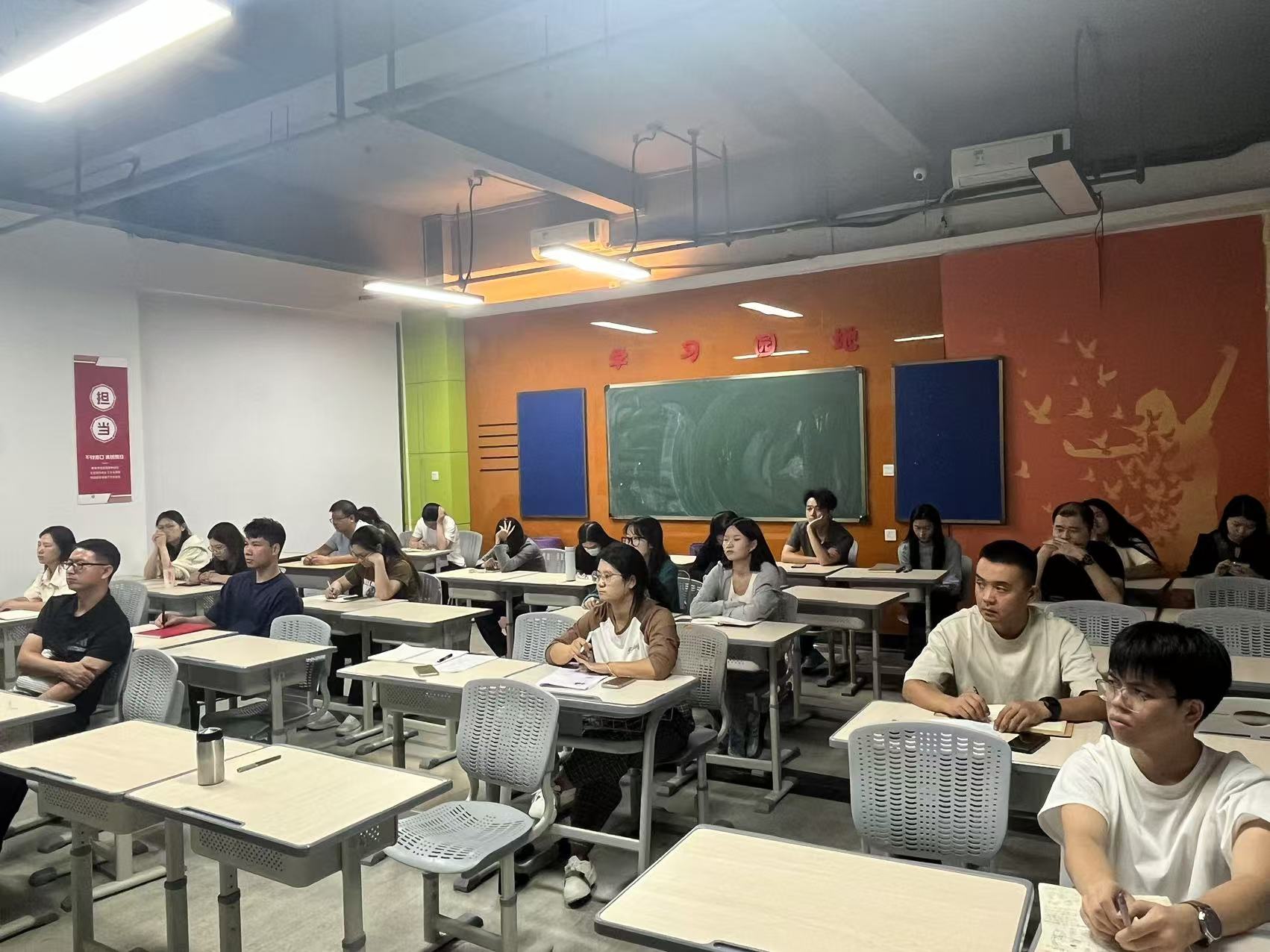 88b03bf65ac6ea214262381780b8fdd