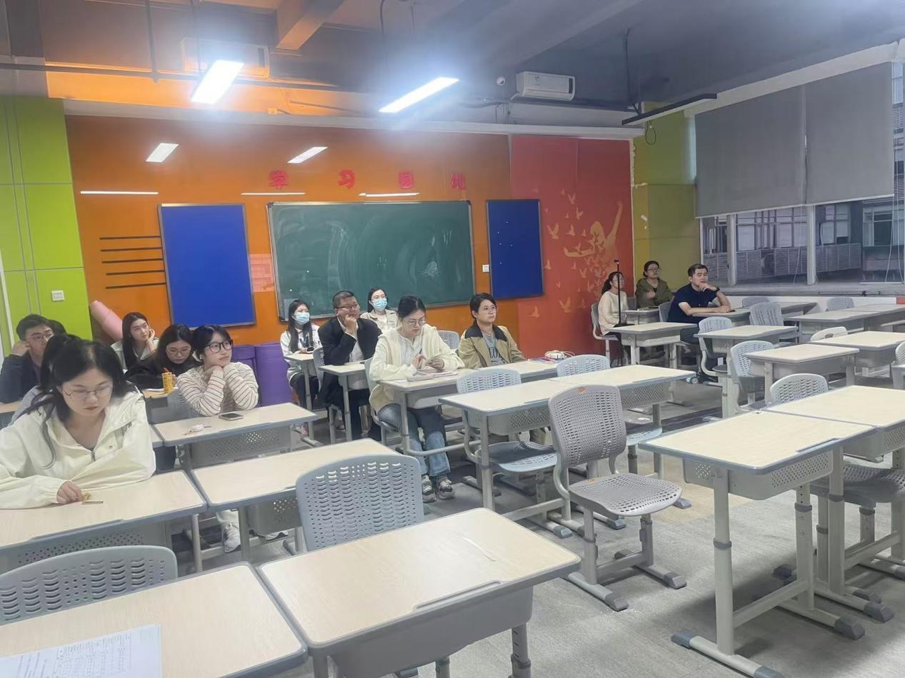 2025022007054214 黄师中高考学校 784e7eed536155547391db70ab59178