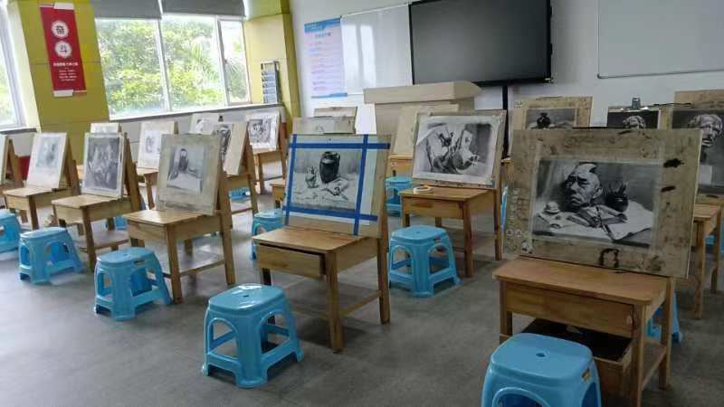 2025022009395696 黄师中高考学校 cda1b4f26656081094f9c161bba73d7