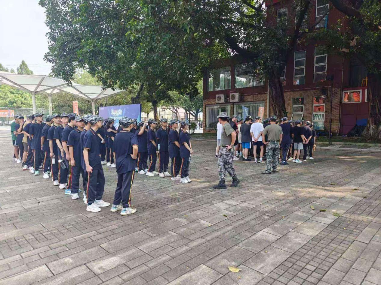 2025022009501878 黄师中高考学校 68b376610c3705bd2144ae0369b1e42