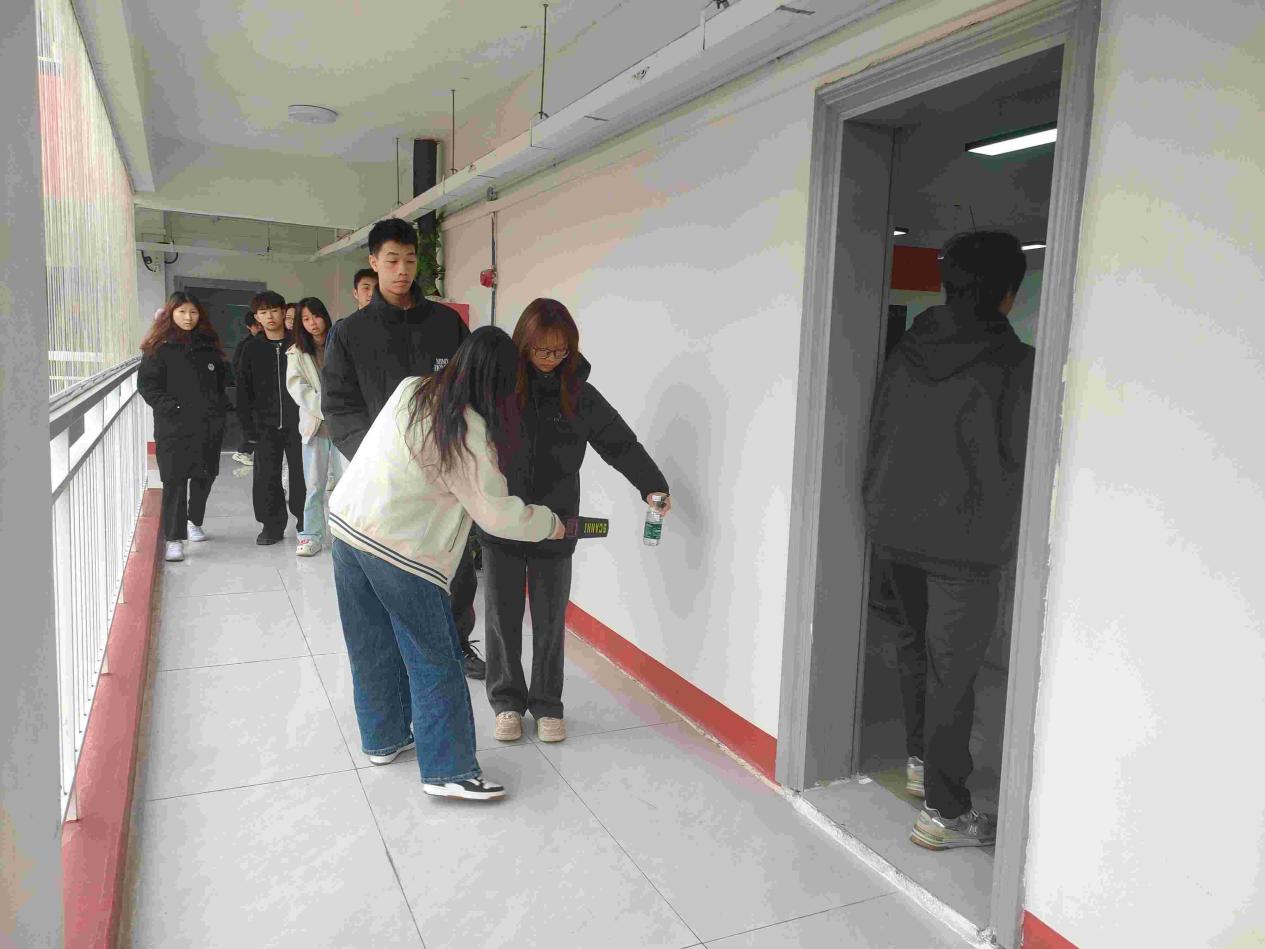 2025041607311283 黄师中高考学校 IMG20241223145013