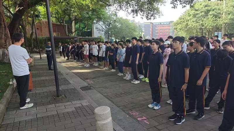 2025041609043718 黄师中高考学校 e301c50122dcc936f18d35206dbbd50