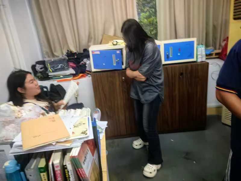 2025041609075310 黄师中高考学校 e570ff8673bef398884346f50c46c36