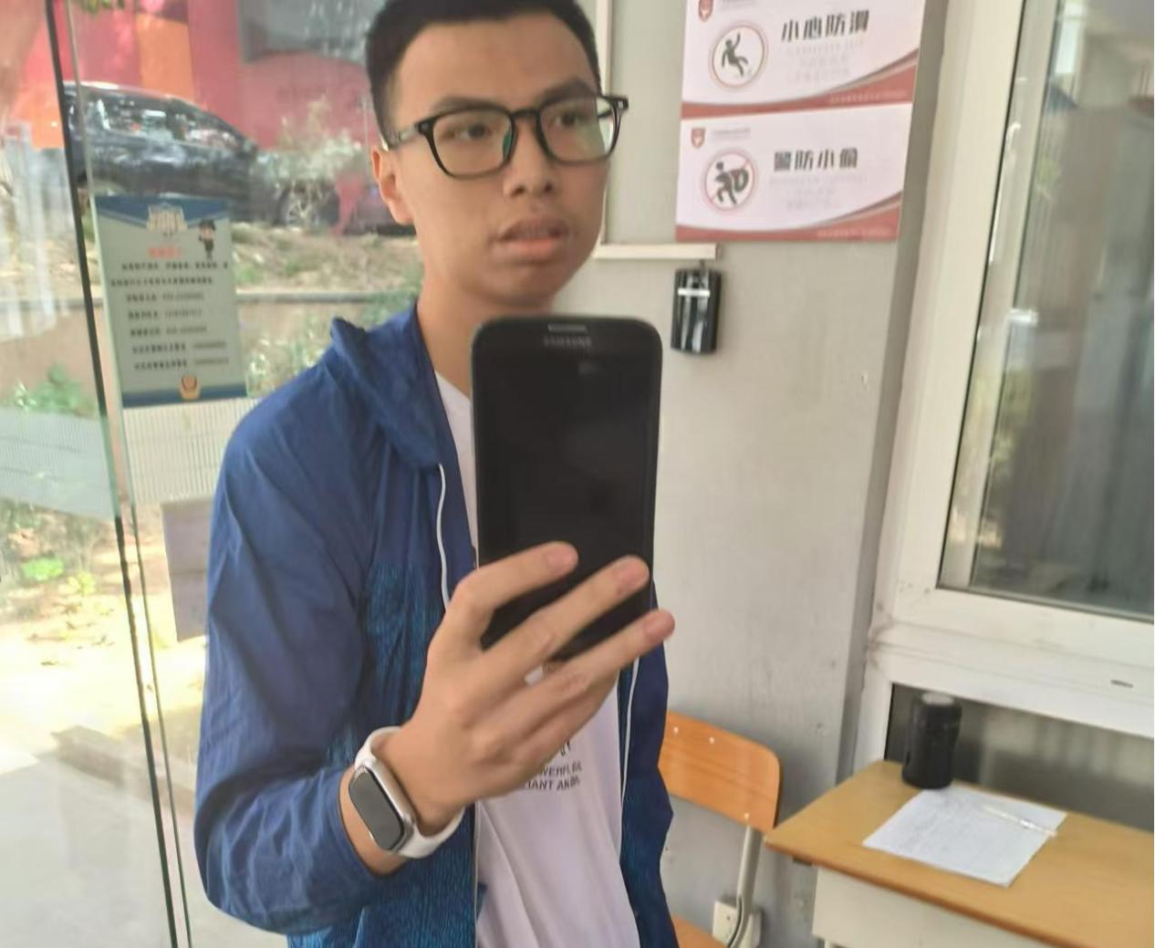 2025041609493239 黄师中高考学校 789a686d8d1dbf6faf2826db75c3429