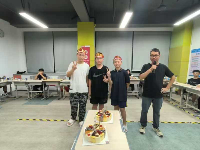 2025041702310324 黄师中高考学校 56e5696705dcc44cf80a15b4637e654