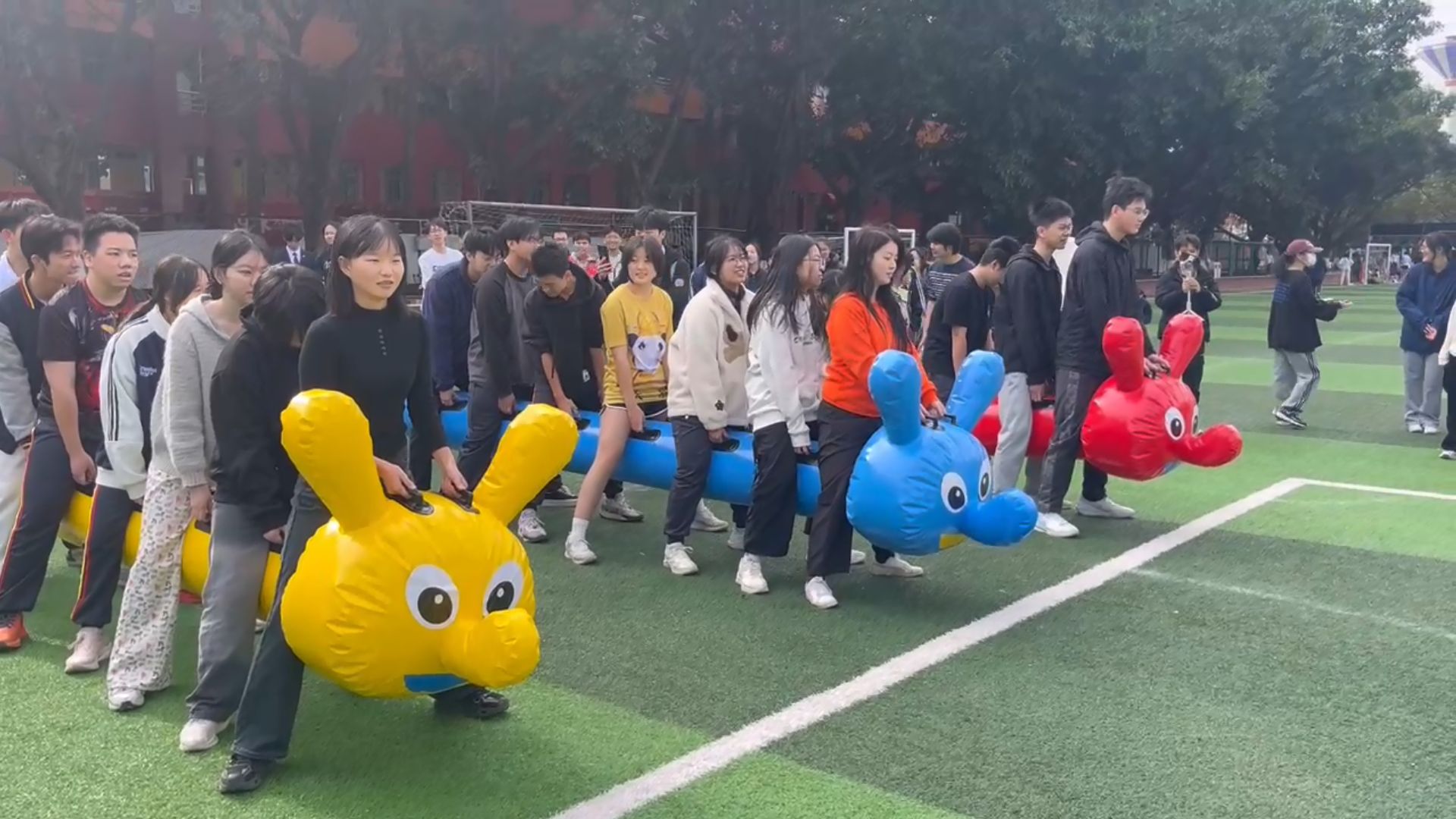 2025041703105844 黄师中高考学校 1734665715225