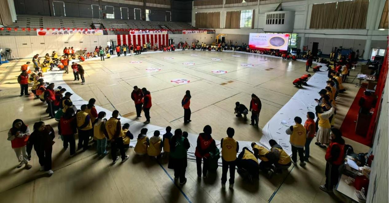 2025041703202519 黄师中高考学校 2e22cd95b92532e97d803ca8e5de7b8