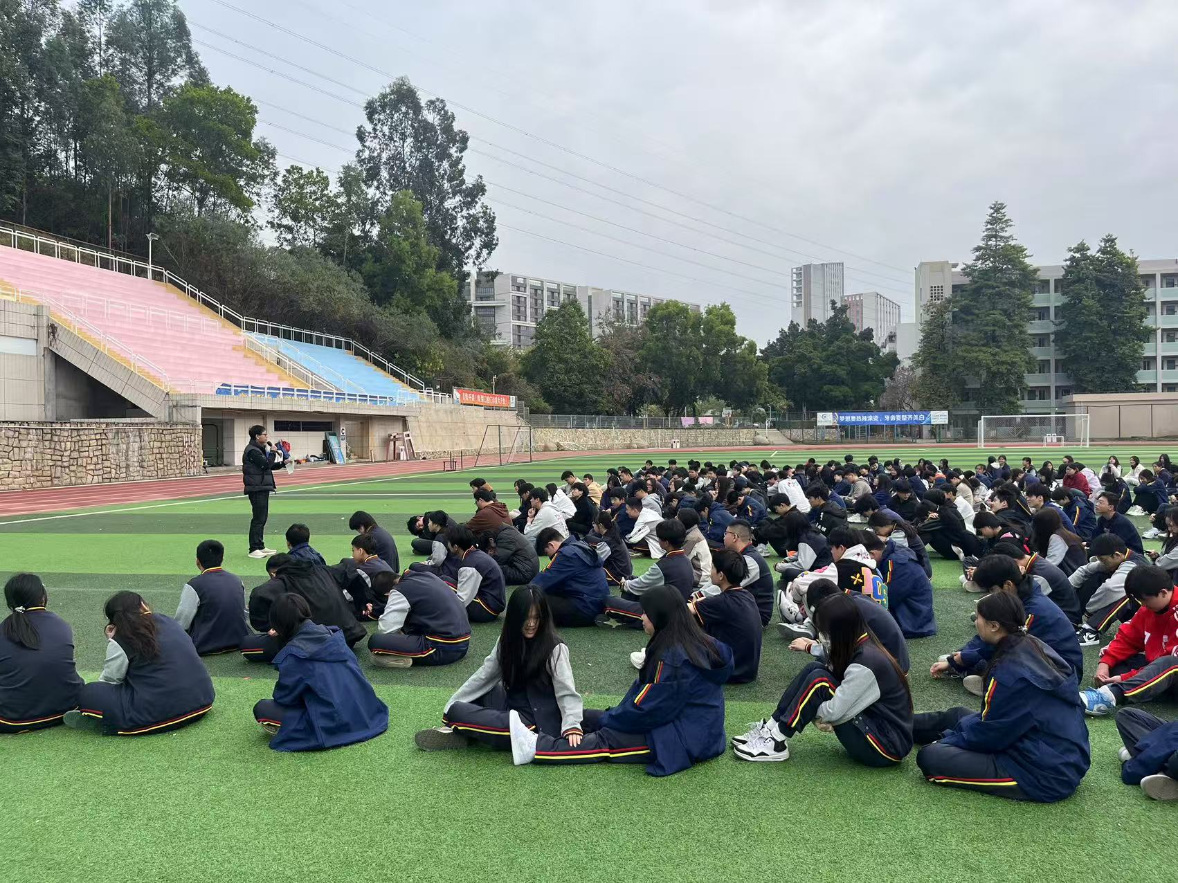 2025042802441949 黄师中高考学校