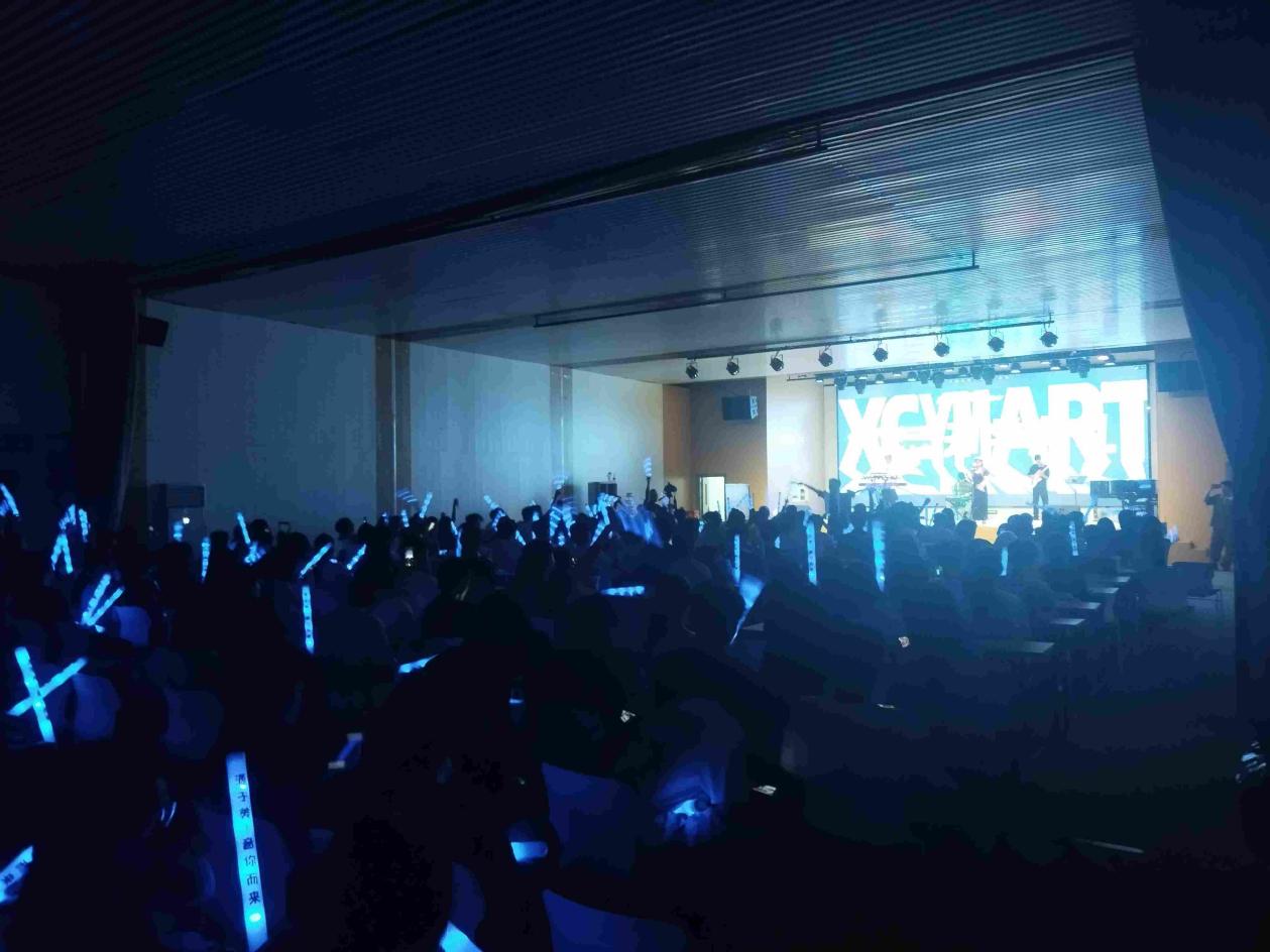 2025120307050838 黄师中高考学校 微信图片 20250802102929