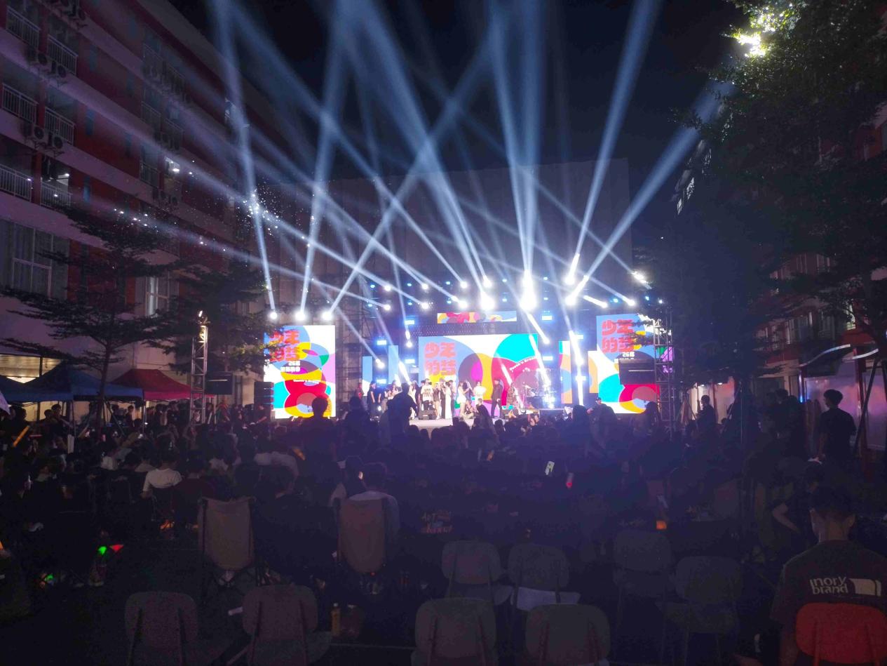 2025120307165481 黄师中高考学校 2