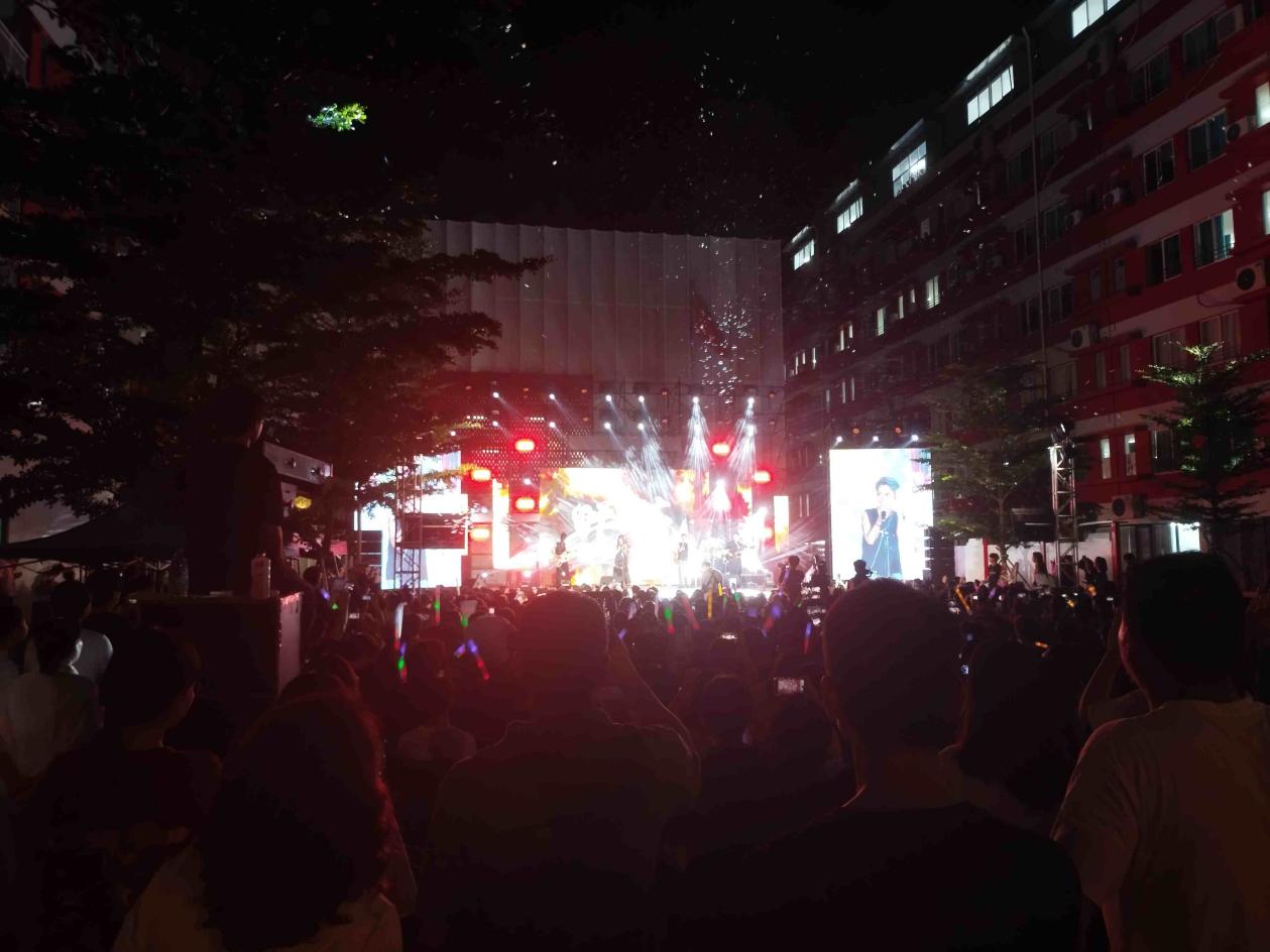 2025120307165721 黄师中高考学校 微信图片 20250809100555