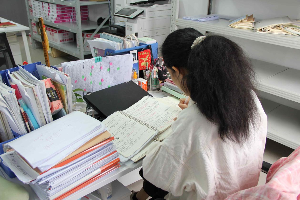 2025120308590592 黄师中高考学校 2