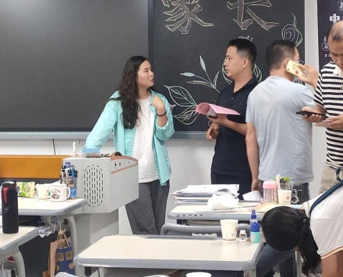 D:/运营/黄师/校园资讯/6.学校新闻/2024-11-18_中考班家长会/WPS图片批量处理/1731745101500.jpg1731745101500