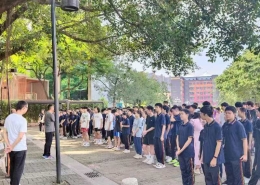 5a4e0fae9347f5a1c8d6b55405d350b