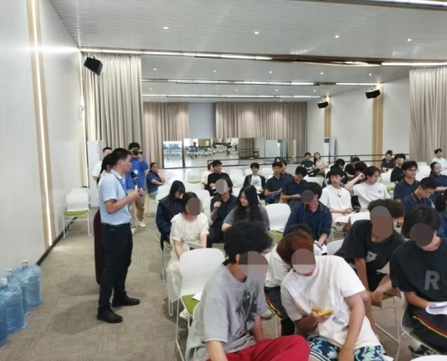 2025082710005297 黄师中高考学校